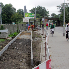 Kończy się budowa nowej ścieżki rowerowej na Borowskiej