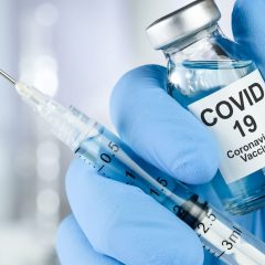 Pierwsze szczepienia przeciw COVID-19 w szpitalu na Gaju